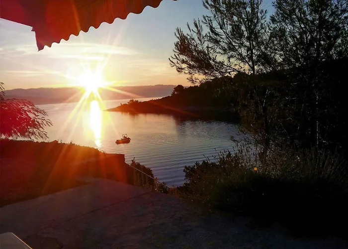 Hvar Melody, Island Hvar, Rosohotnica Bay Apartment *